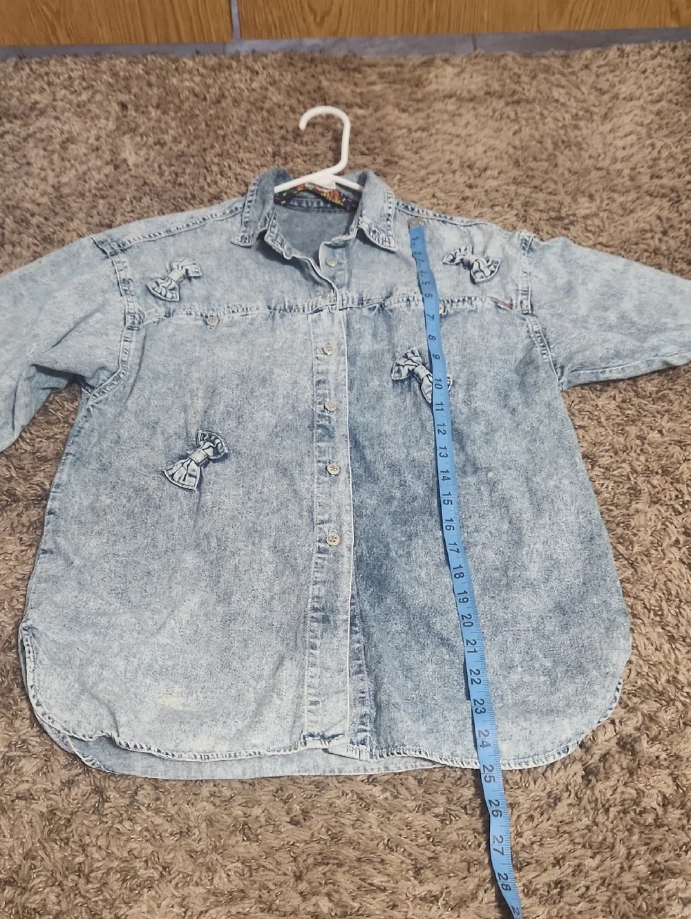 Jordache Vintage Light Wash Womens Denim Button Up Shirt With Bows Size Small